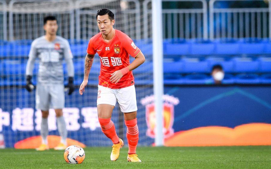 郑智|三镜头抢眼!26岁郑智接班人已上位:历练4年终开启“大师之路”