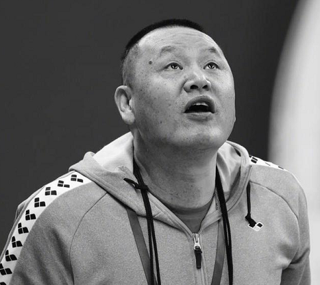 乔尔·恩比德|噩耗！中国泳坛金牌教练去世，曾培养出叶诗文、徐嘉余等运动员