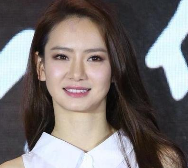 戚薇|明星们的两条不成文“规定”，打牌不喊戚薇，吃饭不叫胡歌