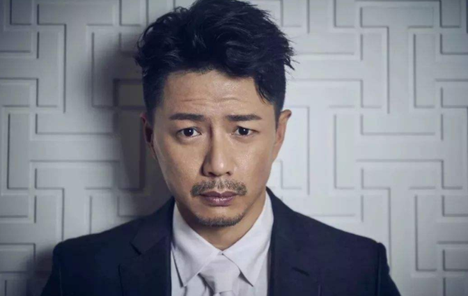 段奕宏|因“长得丑”连续两年落榜中戏，自卑到无戏可拍，如今红过邓超演技秒黄轩