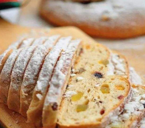 「面包」美国人吃面包，俄国人吃面包，中国人吃面包，差距不是一点点