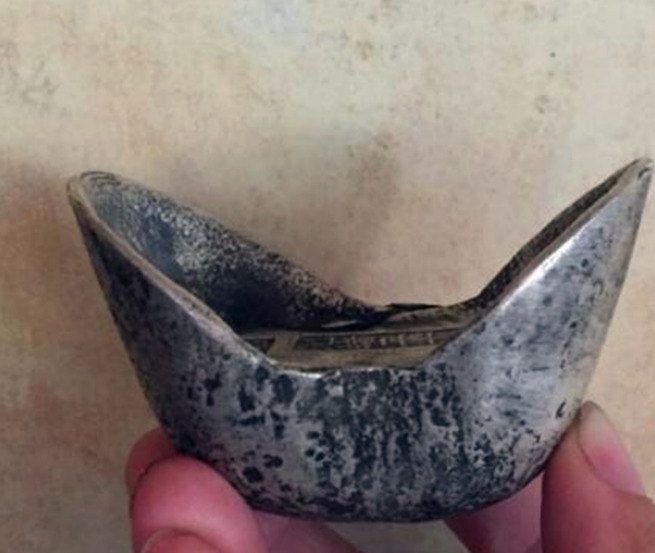 颜夕趣史|村民盖房挖到银子，被要求无偿上交，最终结局如何？