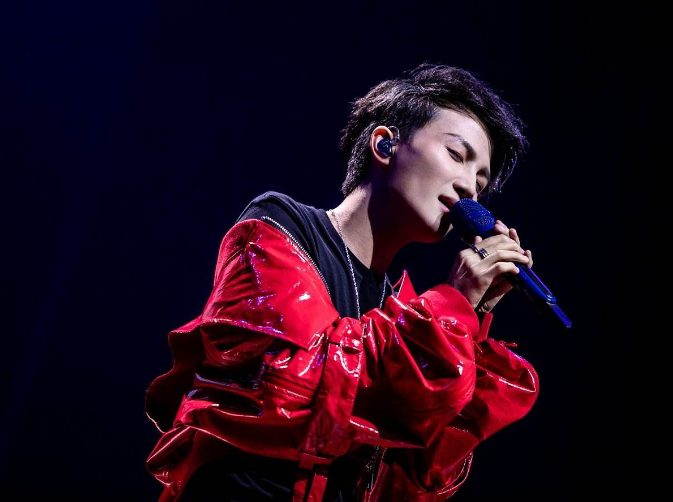 摇滚乐队|周深的发展真的这么好？主题曲接不停，他为什么这么受欢迎