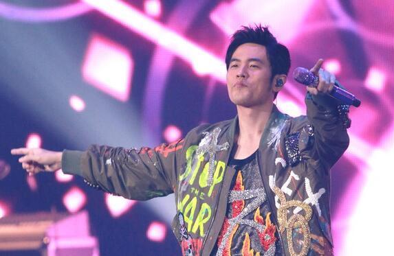 周杰伦|他曾遭刘德华嫌弃,张惠妹直接拒绝他,如今他却成乐坛风云人物