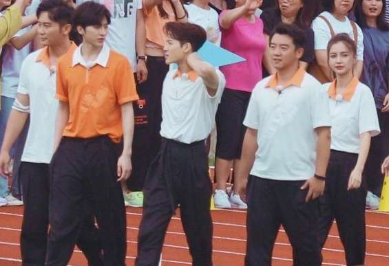 奔跑吧兄弟|《跑男》下期收视率稳了，老成员回归，光看预告就足以热血沸腾！