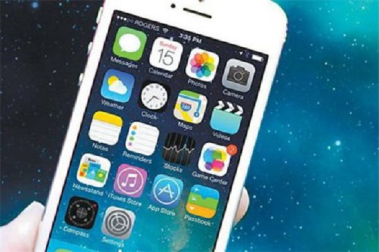 苹果|新款苹果即将来袭，网友猜测是摄像头数量更多，还是屏幕更长