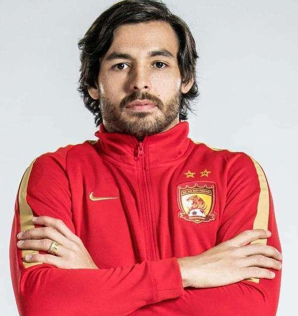 【里卡多·高拉特】高拉特-现役国足前锋,曾经的巴西国脚