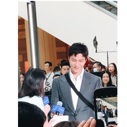 陈坤|在瘦了20斤之后，陈坤的现场活动生图来了，明星们果然是胖着玩儿的