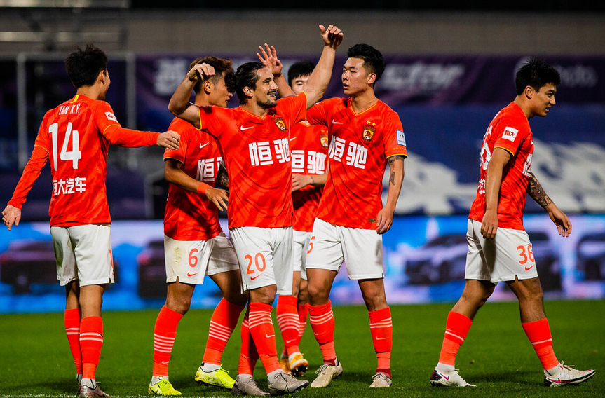 广州恒大|再战苏宁!恒大首发11人已浮现:6大新星刮青春风暴,2名归化领衔