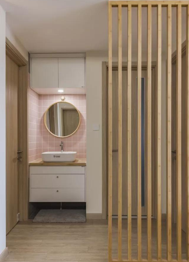 |将洗手台装在厕所外，究竟是鸡肋还是真好用？今天算是长见识了