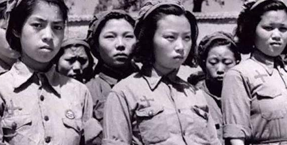 【革命】73年后，108岁抗战女兵终于见到丈夫，一眼认出后泪流满面