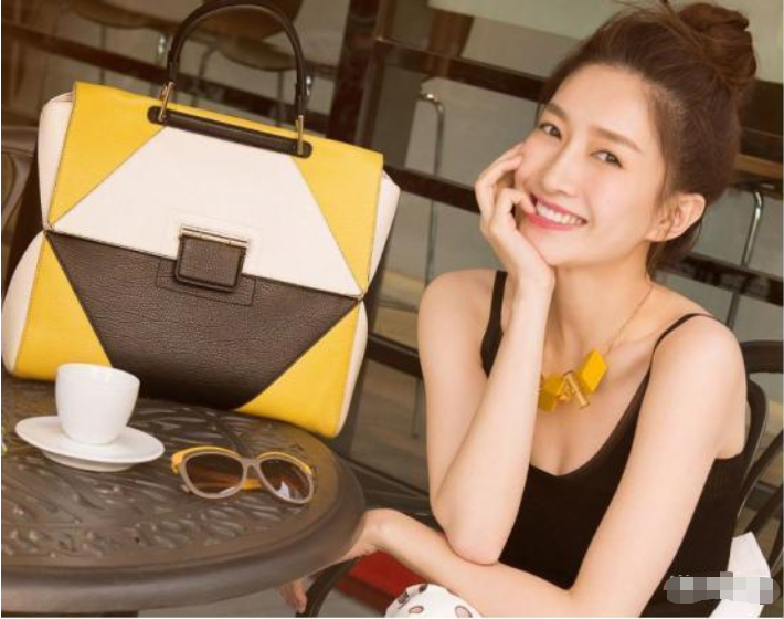 胡歌|江疏影早年综艺照片流出,简直是黑历史,网友:也不怨胡歌不要她