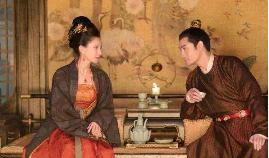 宋仁宗■历史上的宋仁宗与曹皇后的感情是怎样的，而张氏与宋仁宗的那种感情是否高于曹皇后