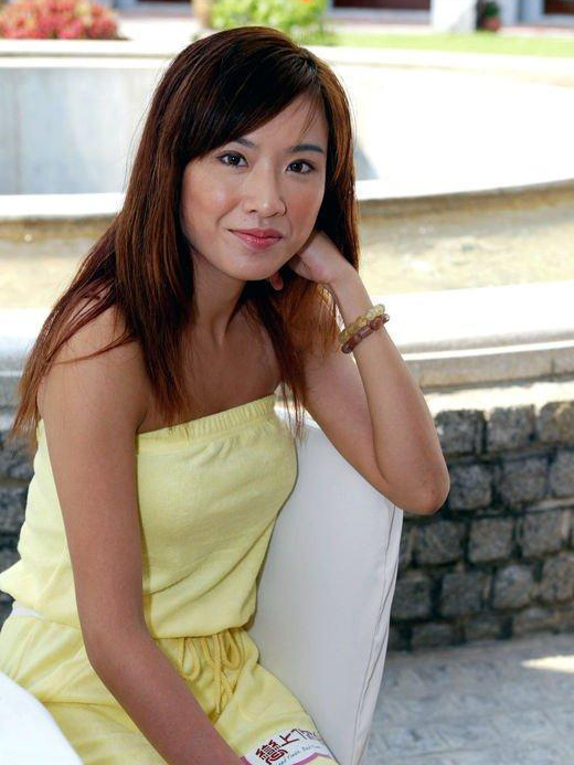 张文慈|红极一时却被人下药失身，为图生计拍“风月片”，今48岁依旧韵味十足