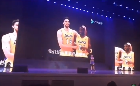 原创▲女科蜜原创歌曲火了！在学校文艺汇演致敬科比，歌词令人心碎