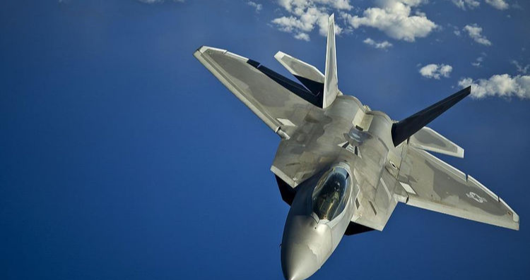 F-22■歼20值得骄傲，F22还敢傲娇？3架歼20打不过1架F22？