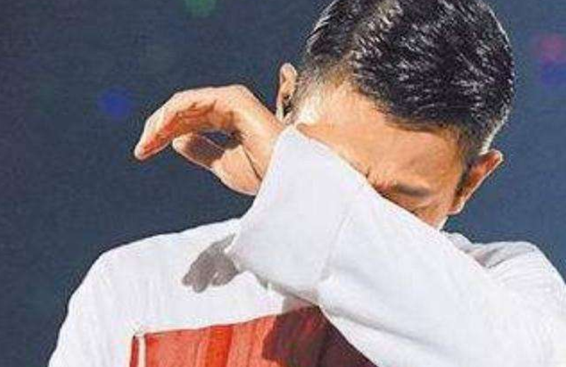 [刘德华]大手一挥借刘德华4000万，老了落魄没人管，只有华仔将其宠上天