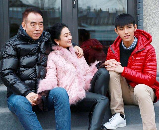 陈飞宇|主角都不认识,配角多是影帝影后,观众:导演,捧儿子不带这样的