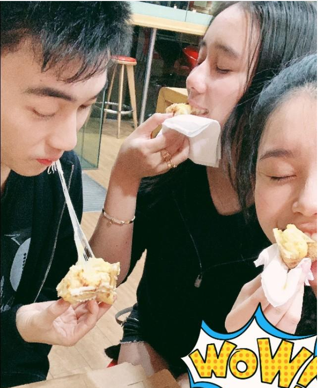 何超欣|何鸿燊最小女儿何超欣才21岁，皮肤白皙但眼睛却像睡不醒的样子