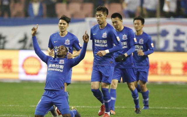 「上海申花」上海申花外籍名宿赞徐根宝是自己再生父亲，顶级教练的评价如此高