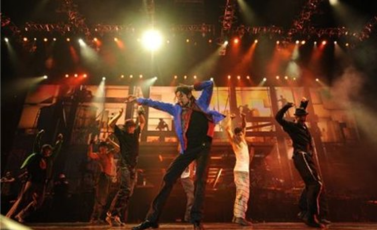 演唱会|他是歌坛巨星, 演唱会彩排当晚遗憾去世,粉丝们坚决不退票