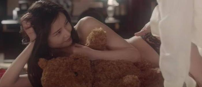 王晶|与香港四大影帝合作，走红就拍“成人级”电影，真是不寻常