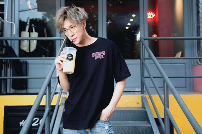 薛之谦|?华语乐坛的段子手！每一首歌都是那么深入人心，你还记得他当年的这首歌吗？