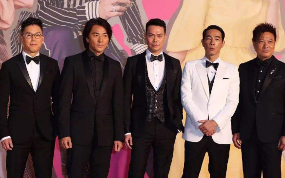 郑伊健|被封杀的郑伊健52岁依旧没解封，知道他当初做的事后，就明白了