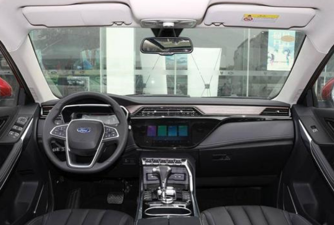 「SUV」亲民的SUV让人喜爱,这方面福特做到了,推出新车型让大家喜爱