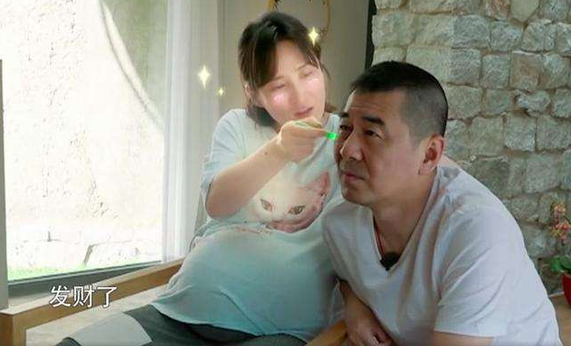 蒋勤勤|蒋勤勤这个“癖好”许多女生都有,即使隔着屏幕都觉得恶心