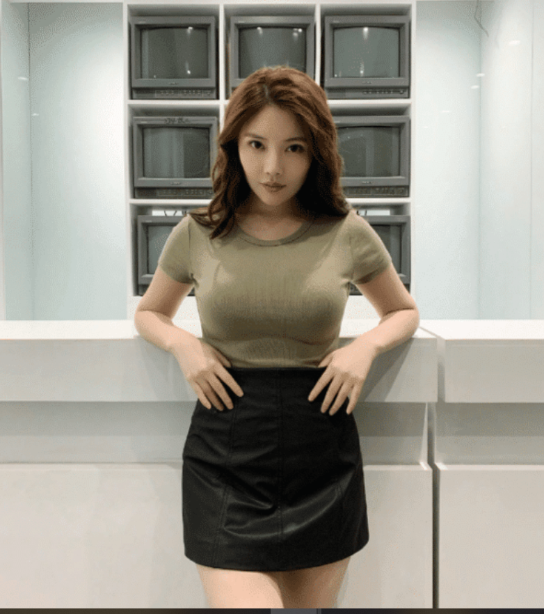 王晶▲王晶为她下3年功夫,刘德华和甄子丹都带不动,沈腾却带她怒挣3亿