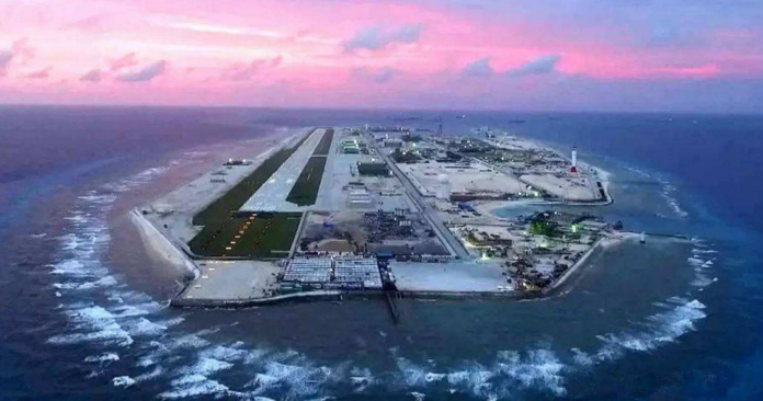 南海|美军轰炸南海岛礁首选黄岩岛？日媒：大使馆都敢炸，区区岛礁算啥