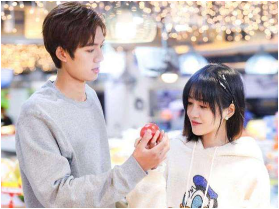 「夏夜知君暖」2020甜宠剧《夏夜知君暖》将要迎来首次开播