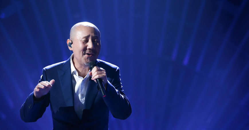 战狼|他是吴京发小，本来是当红歌手，却被吴京骗来演《战狼》大反派！