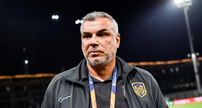 江苏苏宁|输申花的老毛病又犯了？为何17轮不败的苏宁主帅会怒火中烧