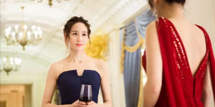 新白娘子传奇|美到没朋友的3位女星，却都取了个难念的名字，能读全的都是大神