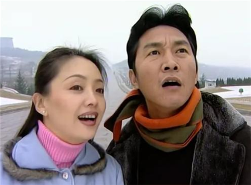 张子强|张子强被捕后，老婆罗艳芳打扮妖艳出门游玩，4名匪徒对她下手了