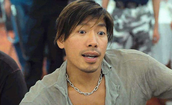 「张耀扬」唯一一个吸毒被抓没挨骂的艺人,网友一阵狂嗨,媒体报道都不正经了