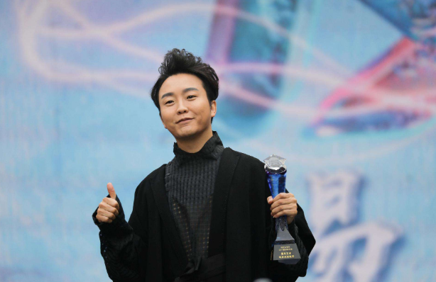 高进|中国“超级倒霉”的歌手，写一首红一首，然而自己唱一回黄一回！