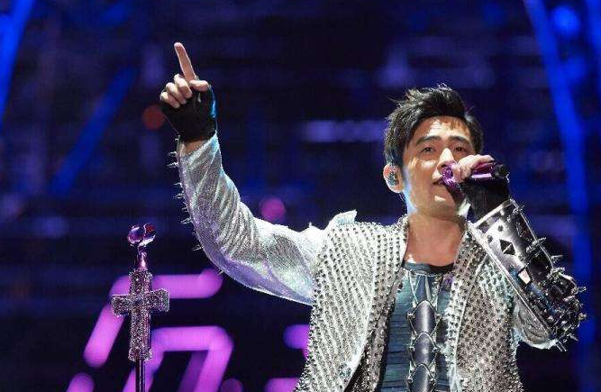 #演唱会#他演唱会前夕去世，门票不仅卖光且无一人退票，堪称乐坛传奇