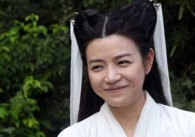 『刘亦菲』有种“整容”叫陈妍希！曾因小龙女造型被群嘲，再次挑战古装，却美到不敢认