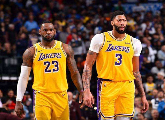 火箭队@太混乱了!西部前四名球队都要覆没了,也许火箭将会夺冠