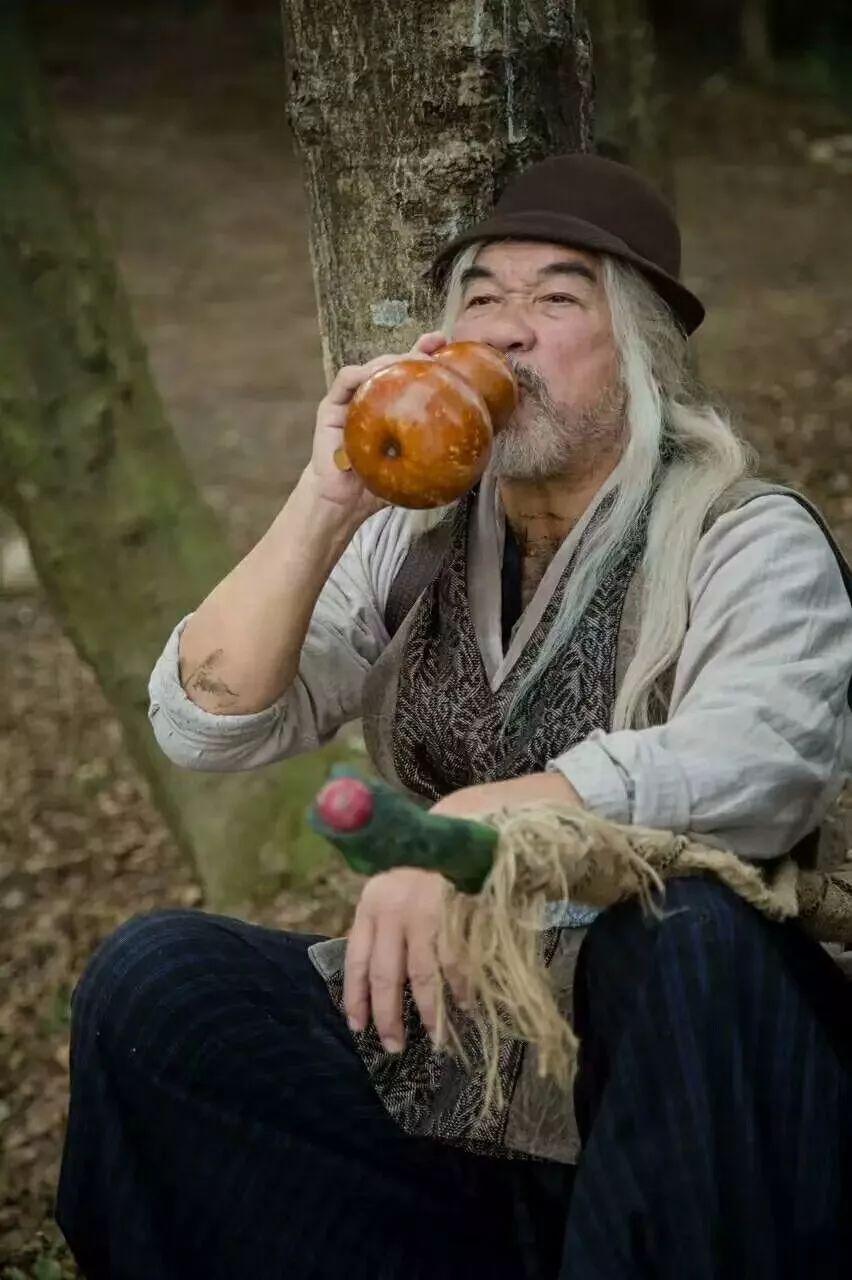 周星驰■根本没有武术功底, 却演了一生的武侠片, 周星驰都给他跑过龙套!