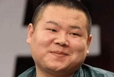 「欢乐喜剧人」同样是在《欢乐喜剧人》拿冠军，其他人都越来越红，他却被人遗忘！