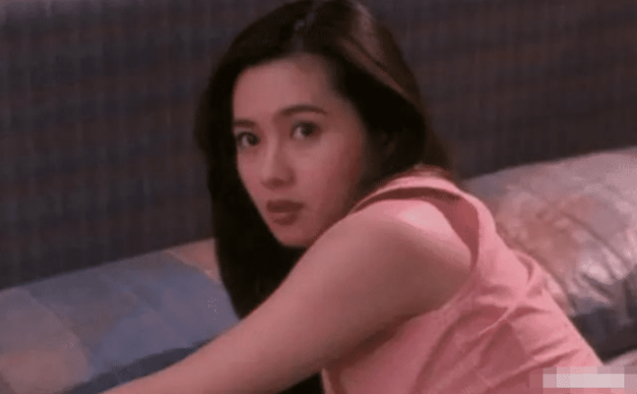 [香港电影]早些年的香港电影中，女演员基本没啥地位可言，镜头暴露也得拍！