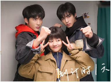 以家人之名|《以家人之名》全家福暗藏玄机，李海潮竟娶了她，3兄妹两喜一悲