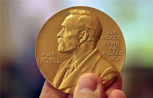 诺贝尔奖|他大学挂科留级，42岁还是底层员工，43岁被告知：你得诺贝尔奖了