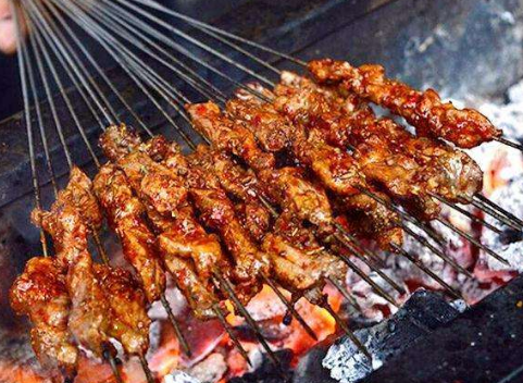 果冻：这5种“烧烤”，是90后的最爱，却被00后嫌弃：白送我也不敢吃！