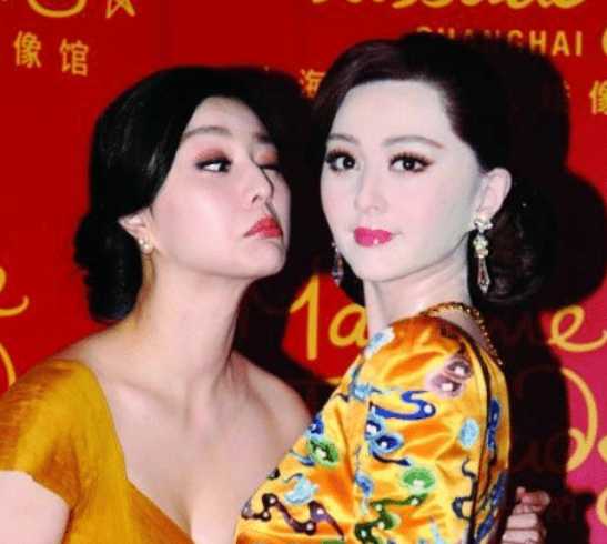 邓超|“最丑”的明星蜡像：邓超笑出鼻涕泡都不算啥，唯独他被自己“丑瞎了”！