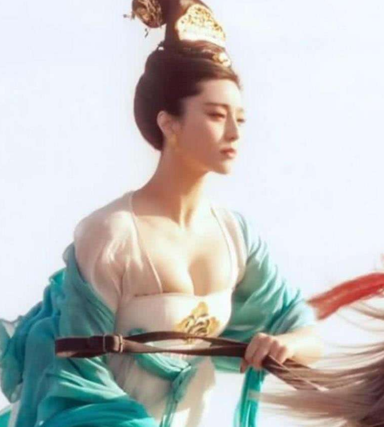 范冰冰|“演谁都像自己”的4位演员，几乎没有演技，第一名简直就是“众望所归”